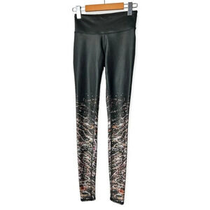 alo Yoga Black Leggings with  Splatter Print Bottoms